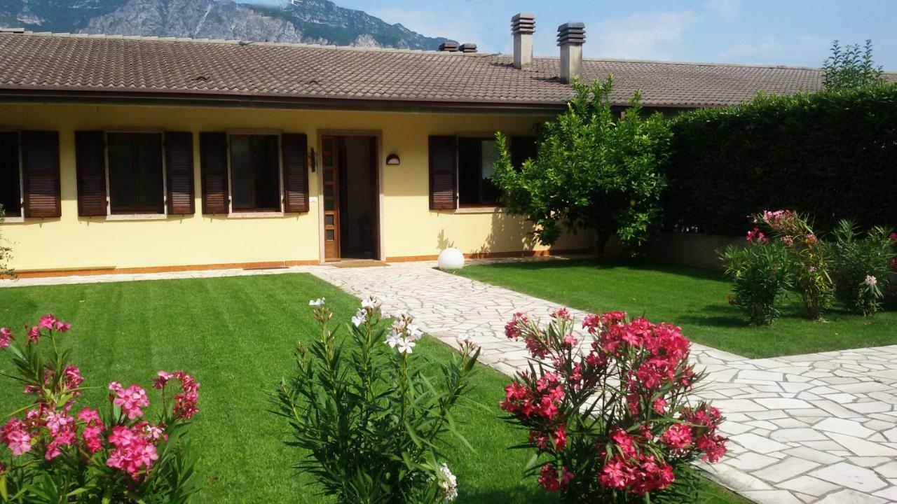 Gardenmaisonette Малчезине Екстериор снимка